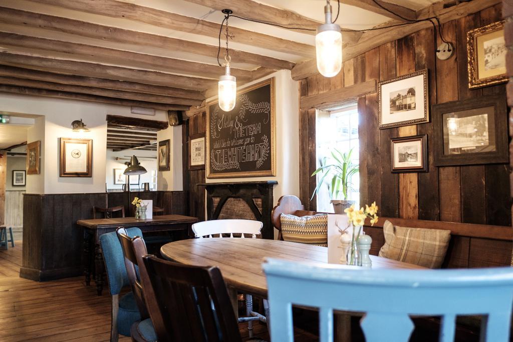 فندق The White Hart ستوكبريدج المظهر الخارجي الصورة